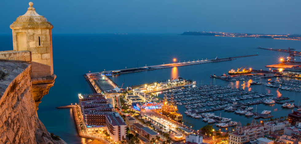 Vista nocturna Alicante
