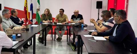 El PSOE denuncia "arbitrariedad" en la gesti&oacute;n de personal del Ayuntamiento y respalda las protestas sindicales