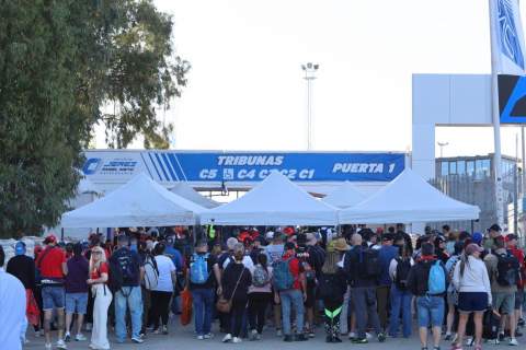 El servicio de autobuses bate r&eacute;cords en el Gran Premio: m&aacute;s de 56.000 viajeros eligen el transporte p&uacute;blico