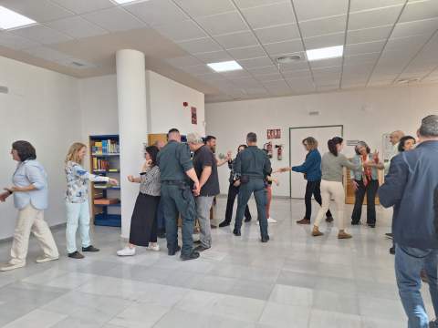 Sanidad y Guardia Civil forman a veterinarios y farmac&eacute;uticos para frenar las agresiones laborales