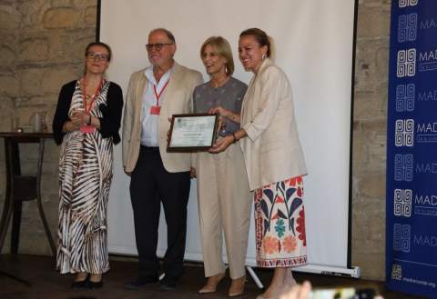 Madre Coraje distingue al Ayuntamiento de Jerez en su Convivencia Anual marcada por el emotivo recuerdo a su fundador, Antonio G&oacute;mez