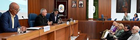 Compromiso institucional para agilizar la atenci&oacute;n social y la inserci&oacute;n laboral de las familias