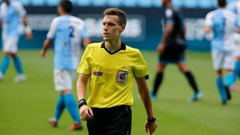 El gallego L&oacute;pez Vila, encargado de impartir justicia en un derbi xerecista de alto voltaje