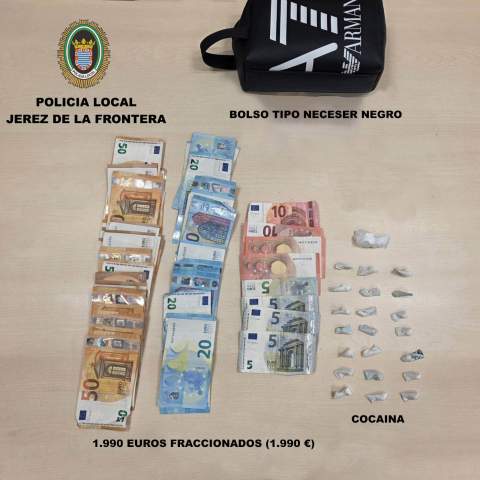 La Polic&iacute;a Local de Jerez detiene a un presunto traficante de coca&iacute;na en un bar y a dos j&oacute;venes por robar en una finca