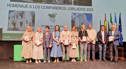 El &Aacute;rea de Salud rinde un emotivo homenaje a los 139 profesionales jubilados el pasado a&ntilde;o