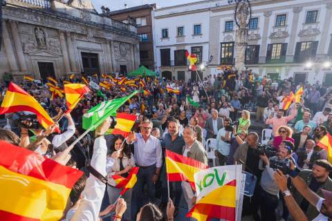 Abascal llena el centro de Jerez y sit&uacute;a la seguridad como eje central de su campa&ntilde;a andaluza