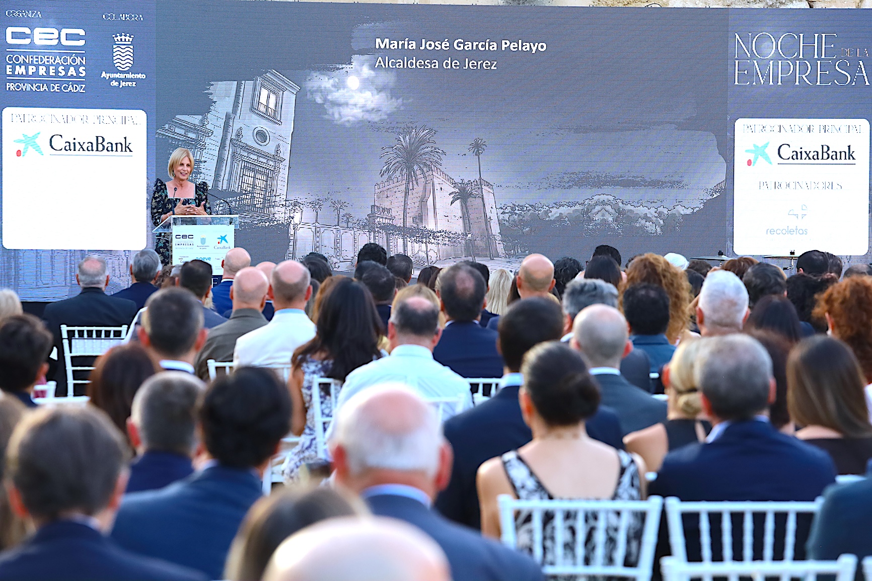 El Alc&aacute;zar de Jerez brilla como epicentro del empresariado gaditano en la VI Noche de la Empresa de la CEC