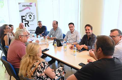 Jaime Espinar acuerda con los vecinos de La Alegr&iacute;a nuevas medidas de movilidad y el refuerzo de la seguridad vial