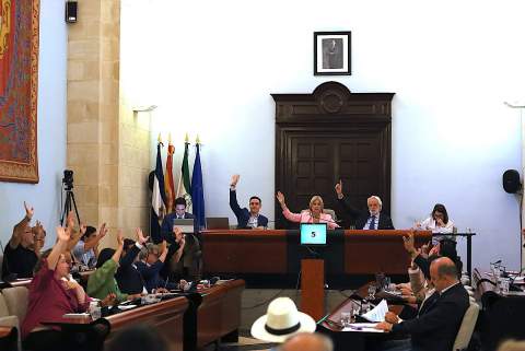 Los Delinq&uuml;entes recibir&aacute;n un homenaje oficial por su huella imborrable en la cultura musical espa&ntilde;ola