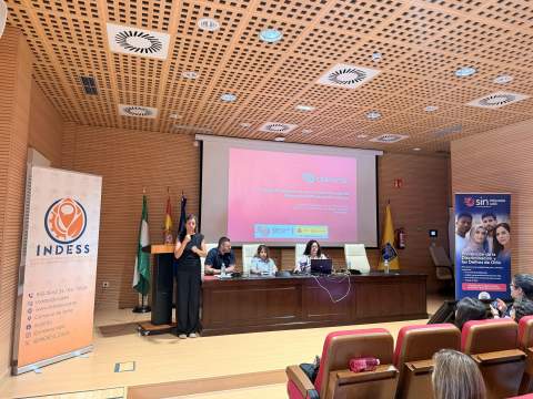 Diacon&iacute;a alerta en Jerez sobre la elevada infradenuncia en los delitos de odio y la polarizaci&oacute;n migratoria en redes sociales