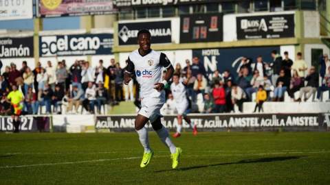 El Xerez DFC refuerza su ataque con el fichaje del goleador Arona Diawara