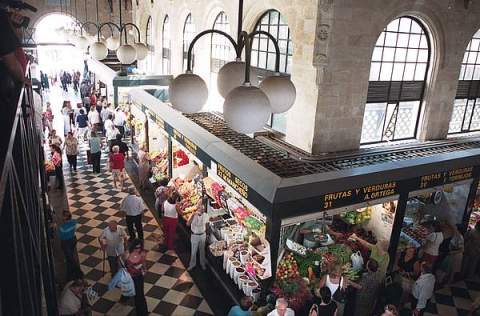 El Mercado Central de Jerez tendr&aacute; zona de gastrobares: el Pleno aprueba reabrir 14 puestos cerrados
