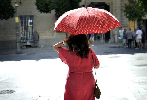 Los term&oacute;metros rozar&aacute;n los 40 &ordm;C este domingo: llega la primera ola de calor a la ciudad