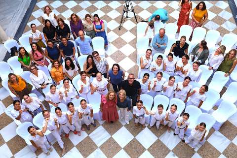 La alcaldesa de Jerez recibe a la Escuela de Fredes Insa tras su brillante bronce en la Global Dance Competition