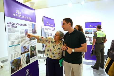 Los Claustros de Santo Domingo acogen una lecci&oacute;n viva sobre la importancia del arbolado en Jerez