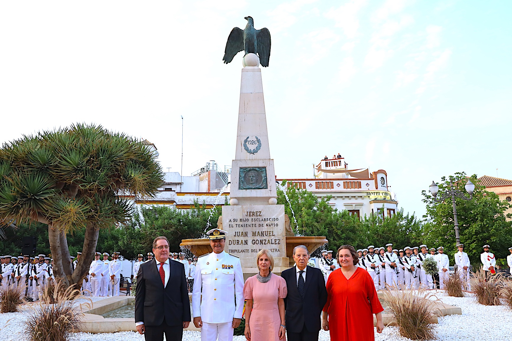 Jerez rinde un solemne homenaje al aviador Juan Manuel Dur&aacute;n en el centenario de su fallecimiento