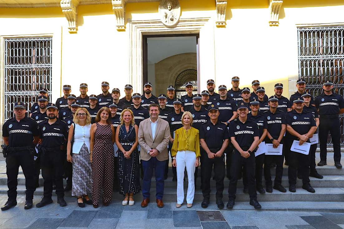 La Polic&iacute;a Local de Jerez se refuerza con 37 agentes y alista un proceso de oposici&oacute;n para 52 plazas m&aacute;s