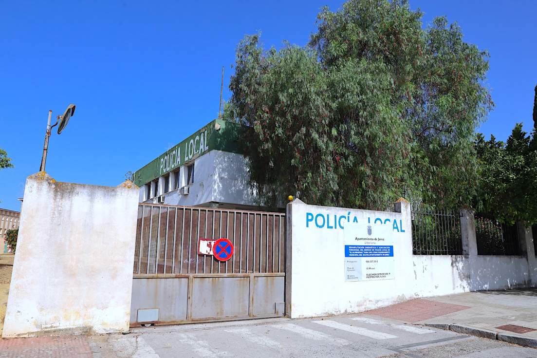 Arrancan las obras para transformar la antigua Jefatura de Polic&iacute;a de El Almendral en un nuevo centro administrativo y asociativo
