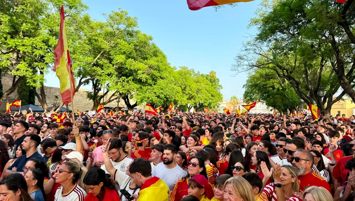 La Alameda Vieja se convierte en el epicentro de la afici&oacute;n jerezana en la conquista del Mundial