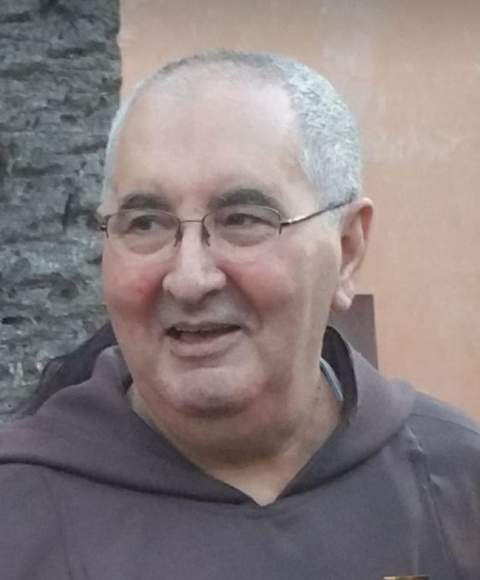 La Hermandad de la Defensi&oacute;n lamenta el fallecimiento del capuchino Fray Antonio Ruiz de Castroviejo