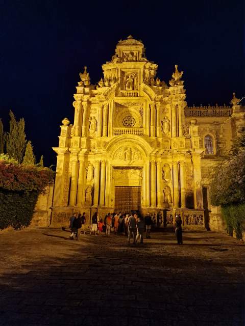 &laquo;Sentir el silencio&raquo;: La Cartuja de Jerez abre sus puertas de noche por primera vez en su historia