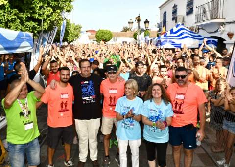 La VIII Carrera del Barro de La Barca bate r&eacute;cord de participaci&oacute;n con 1.564 corredores en favor de la lucha contra el c&aacute;ncer
