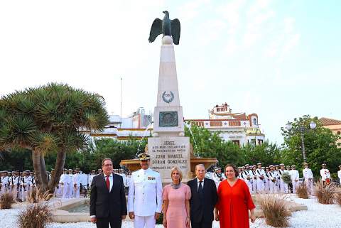 Jerez rinde un solemne homenaje al aviador Juan Manuel Dur&aacute;n en el centenario de su fallecimiento