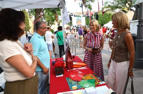 El barrio de Santiago recupera su esplendor con la II Vel&aacute; y el anuncio de tres grandes proyectos con fondos europeos