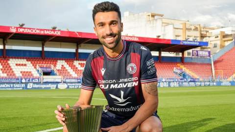 El Xerez Deportivo refuerza su medular con el fichaje de Rober, vigente campe&oacute;n de Segunda Federaci&oacute;n