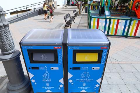 Innovaci&oacute;n y sostenibilidad: Jerez estrena sus primeras papeleras solares y tecnol&oacute;gicas