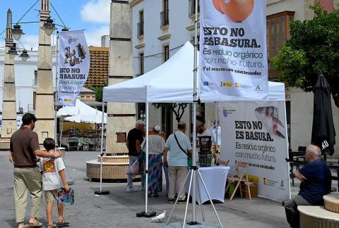Jerez culmina la campa&ntilde;a informativa del quinto contenedor tras asesorar directamente a m&aacute;s de 3.000 vecinos