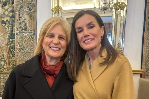 Mar&iacute;a Jos&eacute; Garc&iacute;a-Pelayo agradece la visita de la Reina Do&ntilde;a Letizia a Jerez para inaugurar el encuentro del Instituto Cervantes