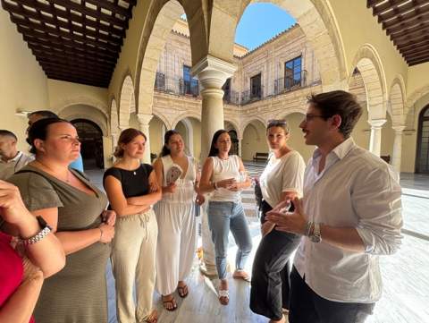 El PSOE celebra la continuidad de la l&iacute;nea de Infantil en el CEIP Manuel de Falla y acusa a la Junta de "recortar la educaci&oacute;n p&uacute;blica"