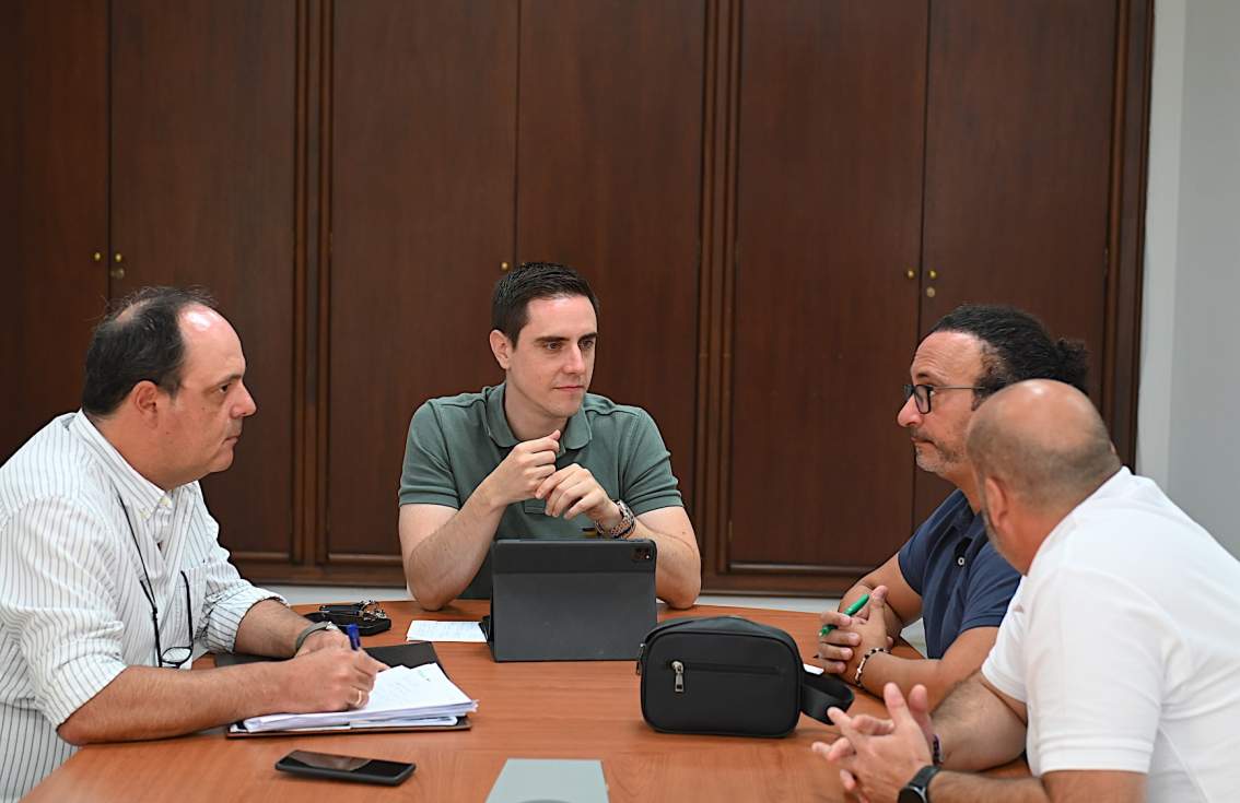 El Gobierno Municipal reitera su apuesta por el sector del taxi y trabaja para seguir avanzando en la &lsquo;hoja de ruta&rsquo; marcada con la Asociaci&oacute;n Teletaxi