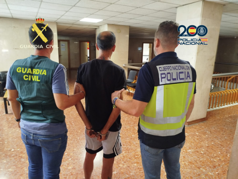 Cae una red criminal que forzaba coches para robar las llaves de casa y asaltar las viviendas sin dejar rastro
