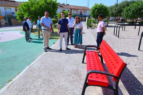 El Ayuntamiento de Jerez refuerza la atenci&oacute;n a la zona rural con actuaciones de mejora en las zonas verdes de Guadalcac&iacute;n