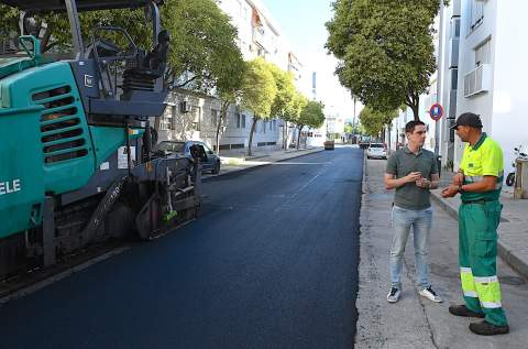 Avanza el reasfaltado en la zona sur y el centro de Jerez con una inversi&oacute;n de 745.000 euros