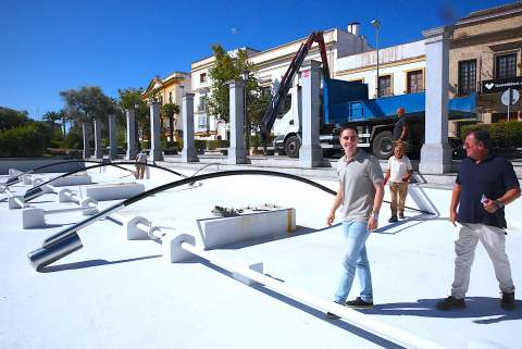 Las ic&oacute;nicas venencias de m&aacute;s de seis metros de altura regresan a la Plaza del Mamel&oacute;n