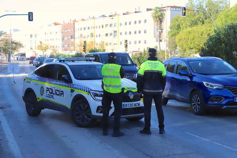 Campa&ntilde;a a patinetes, delincuencia vial y auxilio ciudadano: la Polic&iacute;a Local repasa sus &uacute;ltimas actuaciones en Jerez