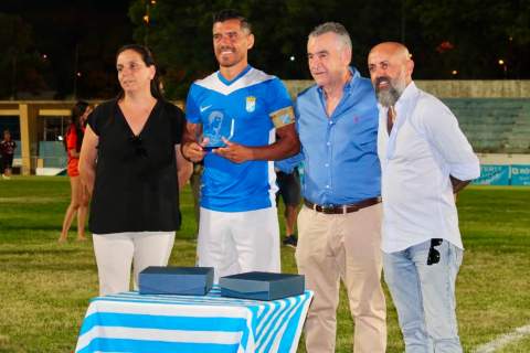 El Xerez CD arranca la pretemporada con goleada al Jerez Industrial y se adjudica el Trofeo Pedro Garrido (0-7)