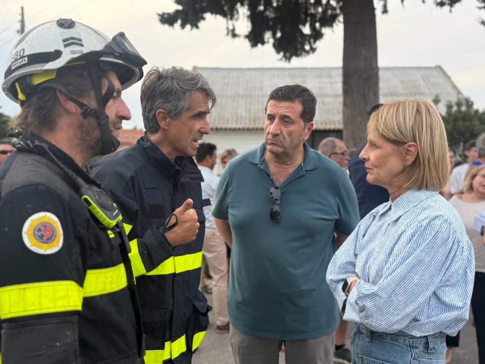 Controlado el incendio de Caulina tras una tarde de tensi&oacute;n en la zona
