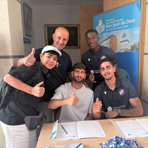 La Obra Social de San Juan Grande y el Xerez DFC unen fuerzas para hacer m&aacute;s especial la vuelta al cole