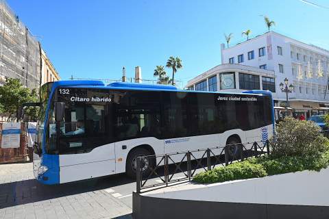 Los autobuses urbanos superan los 5,1 millones de viajeros en los &uacute;ltimos doce meses