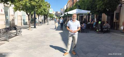 Adelante Jerez cuestiona la retirada de los toldos de calle Larga para instalar el alumbrado navide&ntilde;o