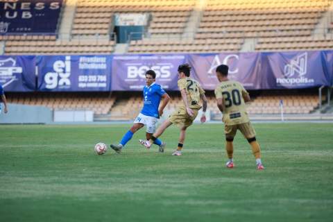El Xerez CD cae ante el Badajoz pese a buscar el empate hasta el &uacute;ltimo instante