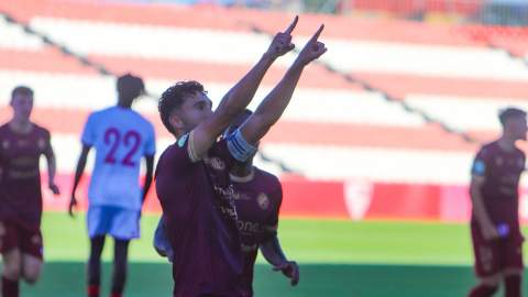 El Xerez DFC estrena su casillero de victorias con un trabajado triunfo ante el Sevilla C