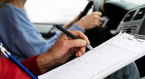 Exigen medidas urgentes ante el colapso por la falta de examinadores de Tr&aacute;fico en la provincia
