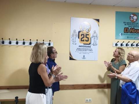 El Abuelo celebra 25 a&ntilde;os de historia dentro de la Semana de las Personas Mayores de Jerez