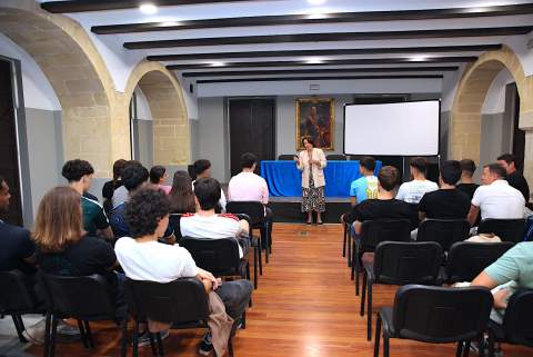 Jerez y Argentina estrechan lazos educativos con un proyecto de vivienda inteligente y sostenible