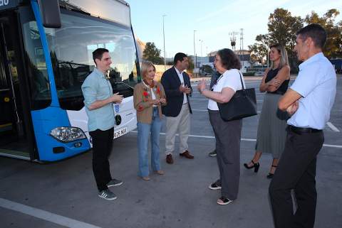 Los autobuses urbanos incorporan un sistema para conocer su ubicaci&oacute;n y pagar con tarjeta